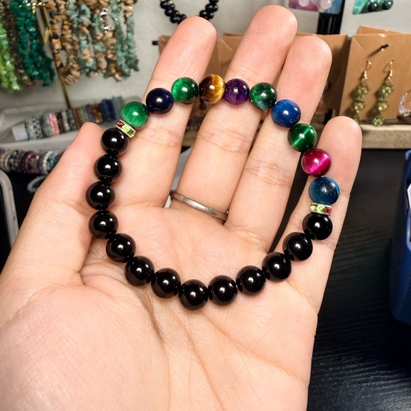 Half Colorful Tiger’s Eye & Half Black Onyx Bracelet | 8mm Beads - Picture 2 of 3
